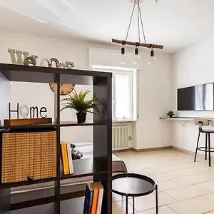  Apartment La Piazzetta
