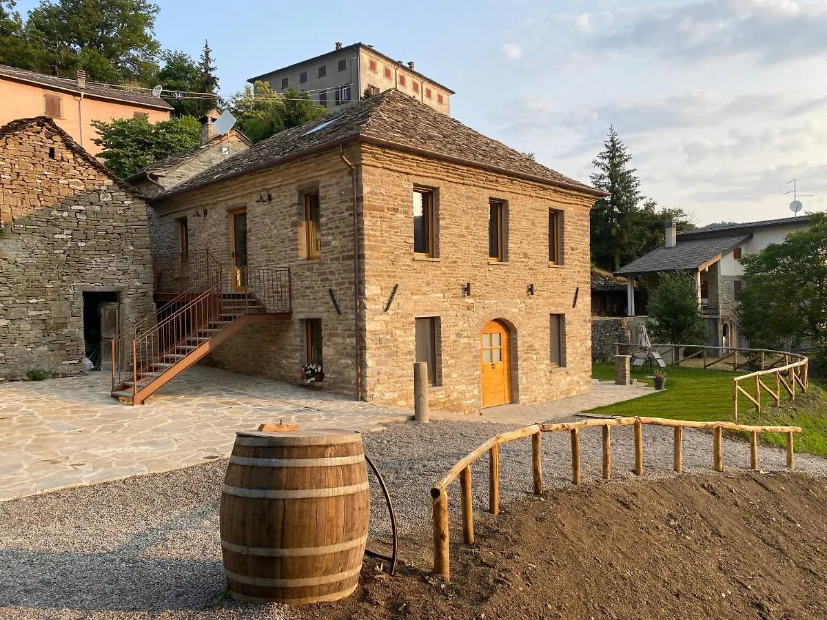 Agriturismo Il Mulino Della Rocca Berceto Bauernhof